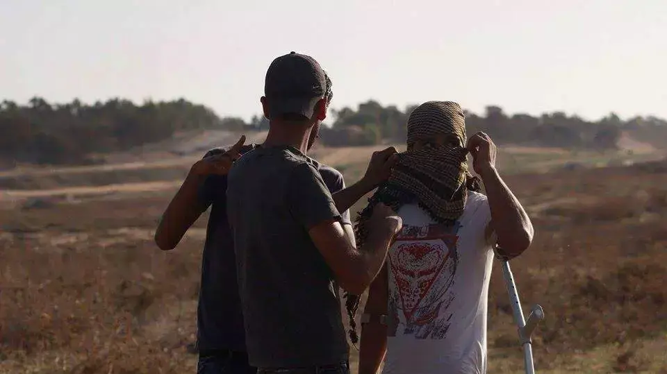מפגינים פלסטינים ברצועת עזה. אוקטובר 2015 מפגינים פלסטינים ברצועת עזה. אוקטובר 2015