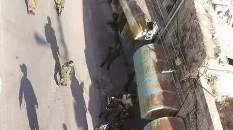 תיעוד לאחר ניסיון פיגוע הדקירה ליד בית הדסה בחברון 17 באוקטובר 2015 תיעוד לאחר ניסיון פיגוע הדקירה ליד בית הדסה בחברון 17 באוקטובר 2015