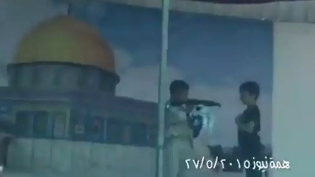 ילדי בית ספר יסודי במזרח ירושלים העלו הצגה ובה חייל צה"ל יורה בילד פלסטיני ילדי בית ספר יסודי במזרח ירושלים העלו הצגה ובה חייל צה"ל יורה בילד פלסטיני