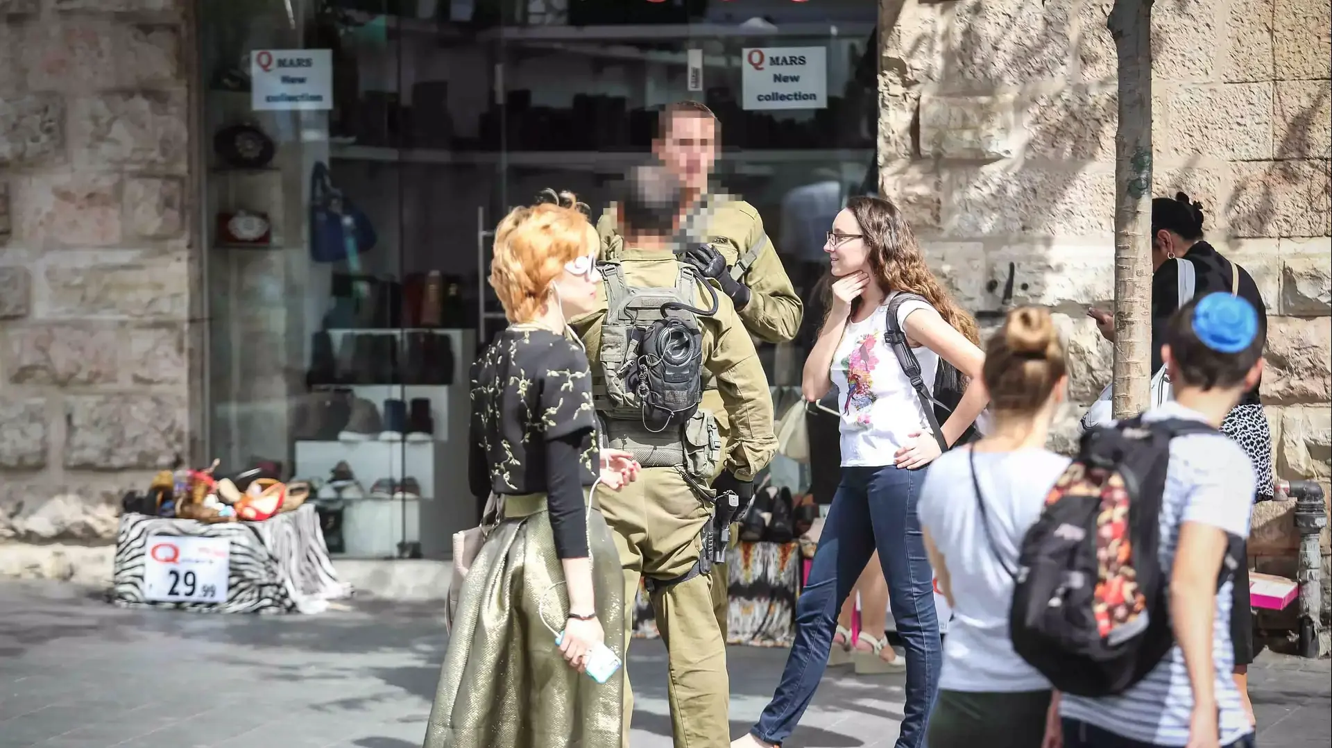 חיילים מסיירת מטכ"ל מאבטחים את רחובות ירושלים. אוקטובר 2015 חיילים מסיירת מטכ"ל מאבטחים את רחובות ירושלים. אוקטובר 2015