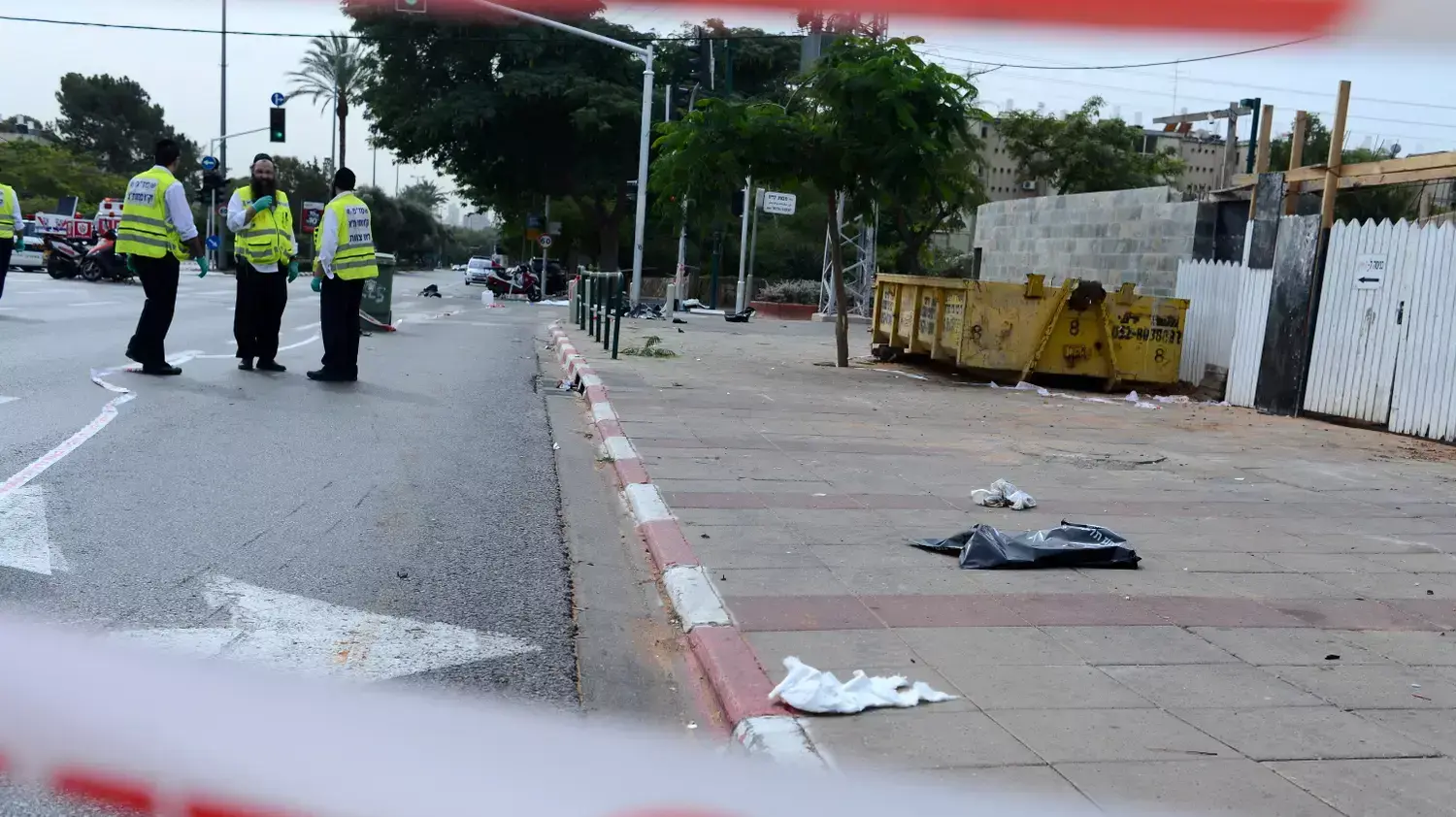 הולך רגל נהרג מפגיעת רכב בתל אביב 23 אוקטובר 2015 הולך רגל נהרג מפגיעת רכב בתל אביב 23 אוקטובר 2015