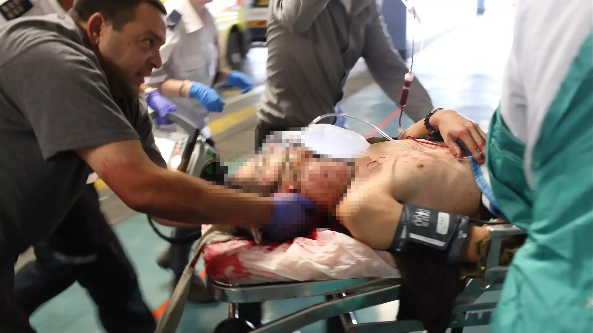 פצוע בפיגוע דקירה צפונית לקריית ארבע, אוקטובר 2015 פצוע בפיגוע דקירה צפונית לקריית ארבע, אוקטובר 2015