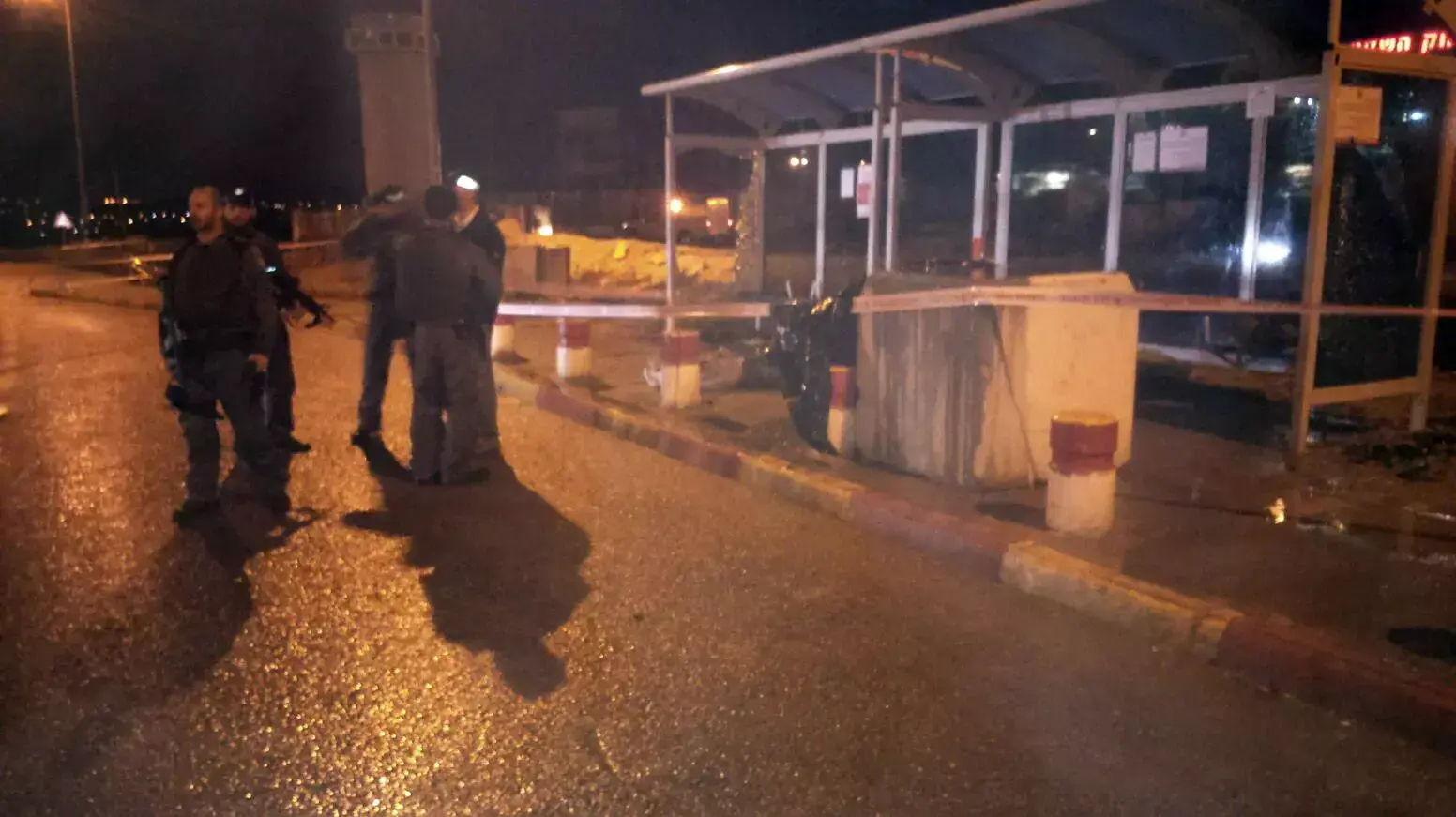 פיגוע דקירה בצומת הגוש, 27 באוקטובר 2015 פיגוע דקירה בצומת הגוש, 27 באוקטובר 2015