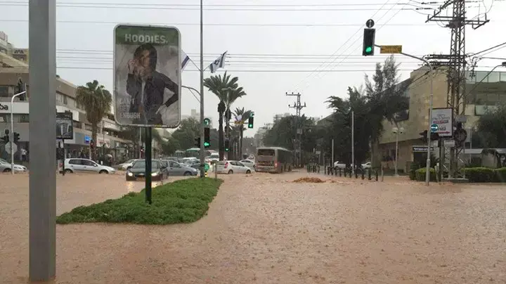 הצפות ברעננה, 28 באוקטובר 2015