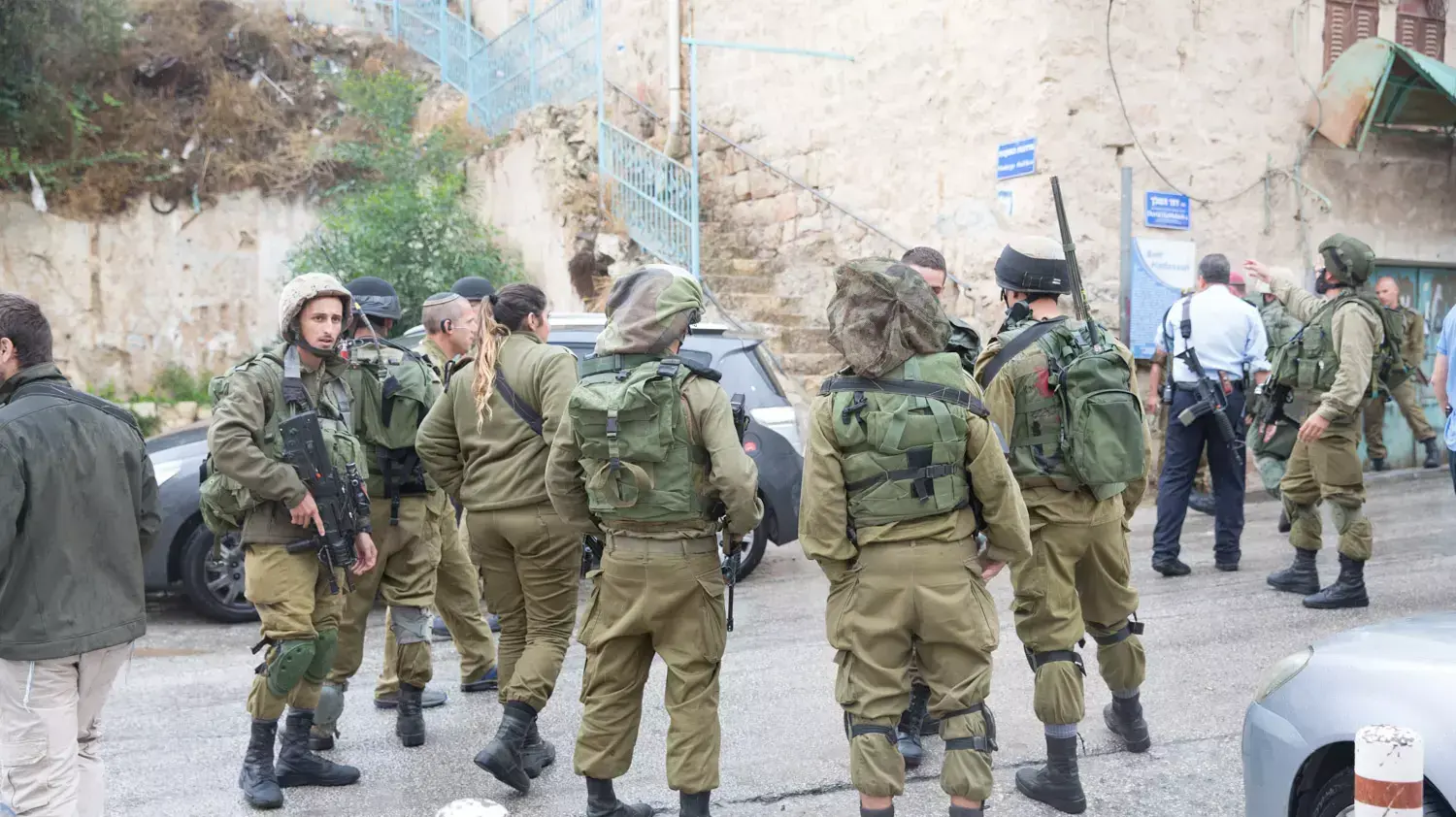 ניסיון דקירה בחברון, 29 באוקטובר 2015 ניסיון דקירה בחברון, 29 באוקטובר 2015