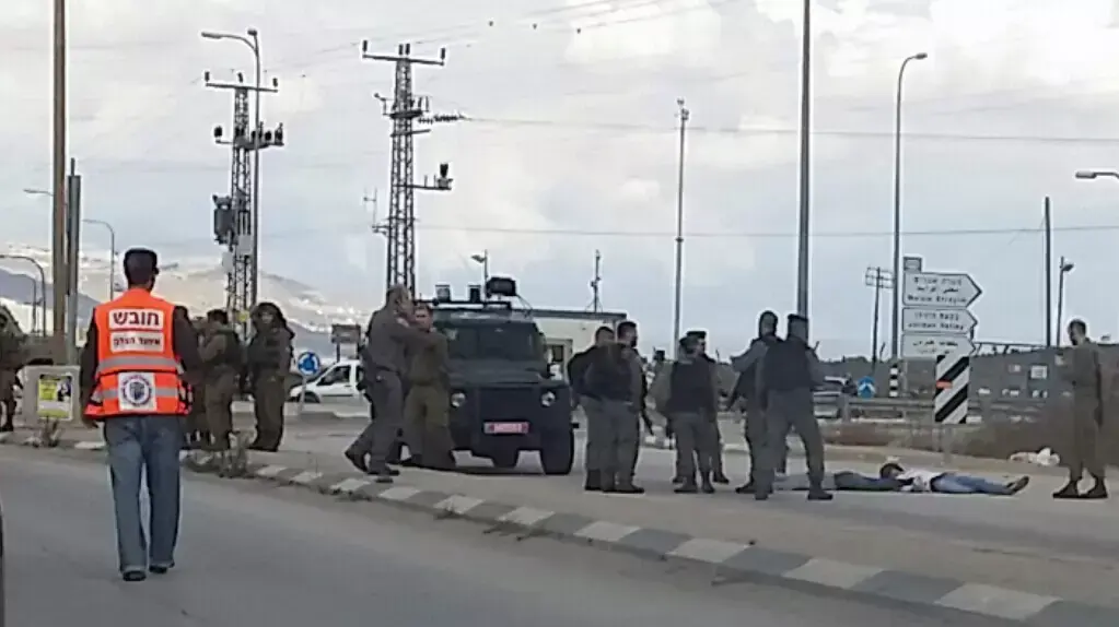 ניסיון פיגוע דקירה בצומת תפוח 30 באוקטובר 2015 ניסיון פיגוע דקירה בצומת תפוח 30 באוקטובר 2015