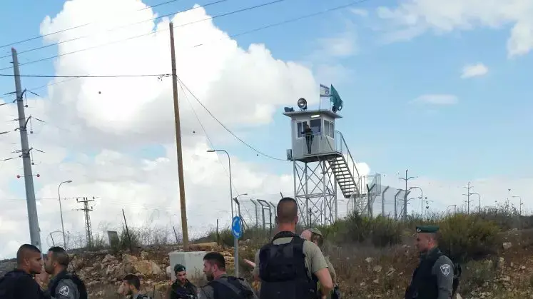 ניסיון דקירה בצומת תפוח בשומרון, לוחמת ירתה בשני מחבלים, 30 באוקטובר 2015 ניסיון דקירה בצומת תפוח בשומרון, לוחמת ירתה בשני מחבלים, 30 באוקטובר 2015