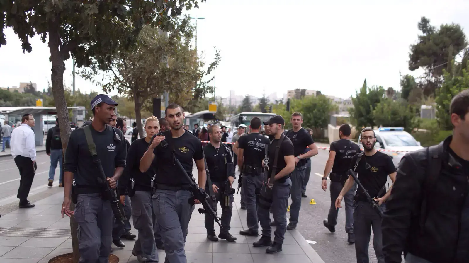 פיגוע בתחנת הרכבת הקלה בסמוך לגבעת התחמושת שבירושלים פיגוע בתחנת הרכבת הקלה בסמוך לגבעת התחמושת שבירושלים