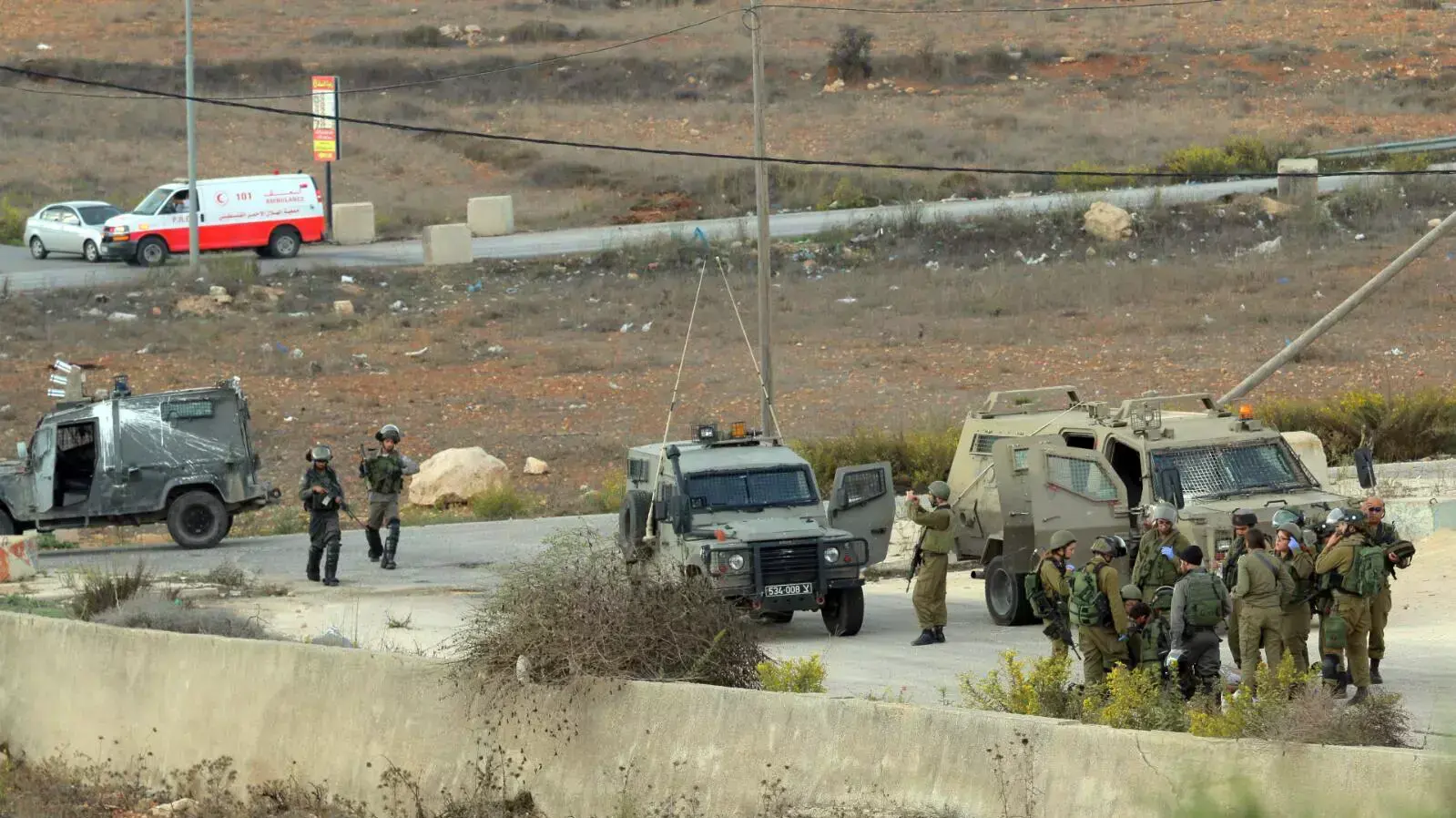פלסטיני ניסה לדקור לוחם מג"ב ליד רמאללה ונדרס, 30 באוקטובר 2015 פלסטיני ניסה לדקור לוחם מג"ב ליד רמאללה ונדרס, 30 באוקטובר 2015