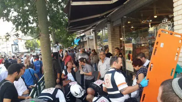 אירוע דקירה ברחוב הרצל פינת תרמ"ב, ראשון לציון, 2 בנובמבר 2015 אירוע דקירה ברחוב הרצל פינת תרמ"ב, ראשון לציון, 2 בנובמבר 2015