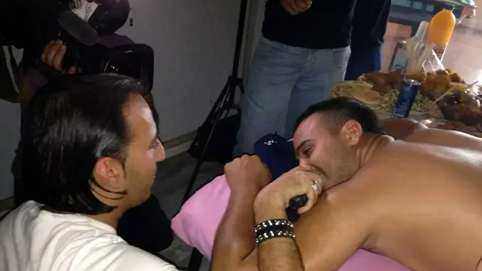 מגיש הרדיו אליקו (אלי כהן) בעת ריאיון המשולב עם מסג' ברדיו לב המדינה מגיש הרדיו אליקו (אלי כהן) בעת ריאיון המשולב עם מסג' ברדיו לב המדינה