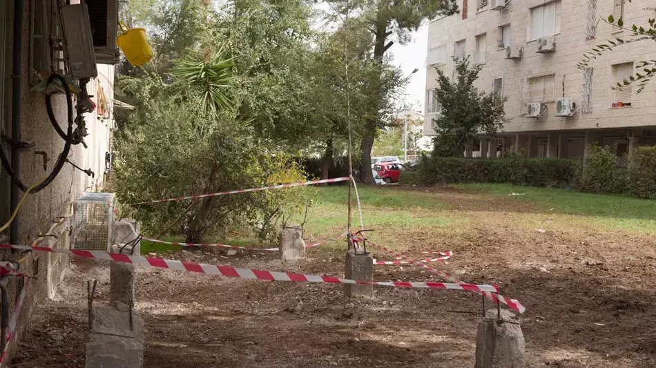 הרסו מרפסת לתושבת ירושלים כי חשבו שאין ברשותה אישורים, 4 בנובמבר 2015 הרסו מרפסת לתושבת ירושלים כי חשבו שאין ברשותה אישורים, 4 בנובמבר 2015