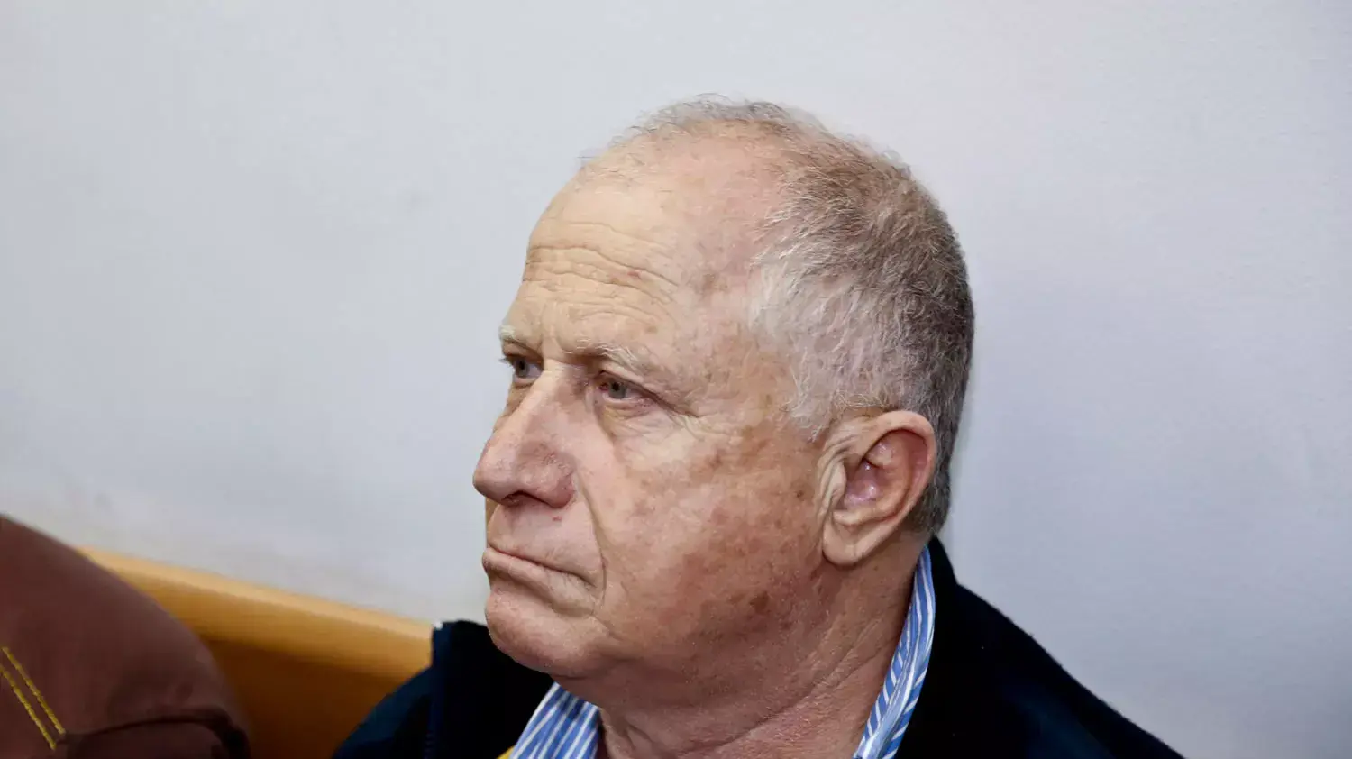 ד"ר אברהם דותן, רופא בכיר החשוד שנתן המלצות לקנאביס תמורת שוחד, בימ"ש השלום בראשון לציון, 9 בנובמבר 2015