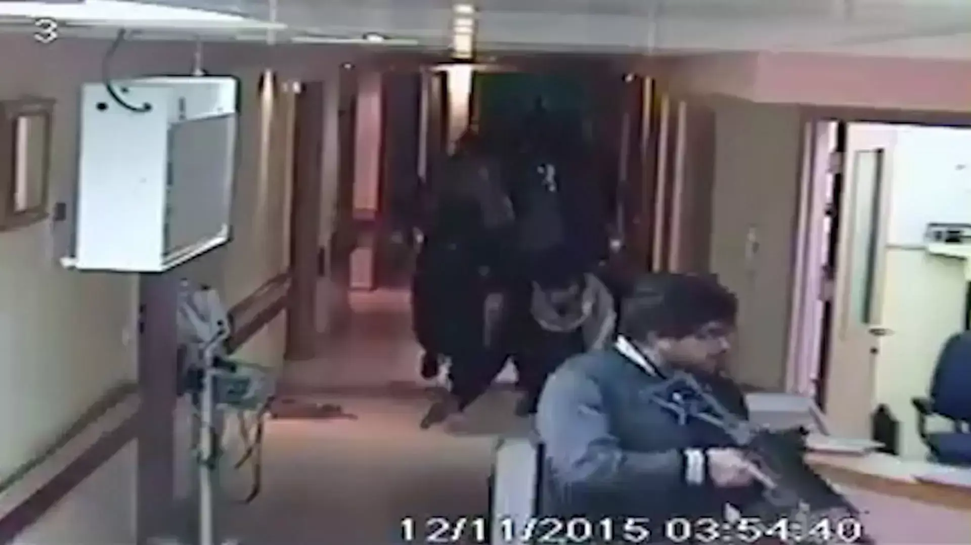 כוח מסתערבים פרץ לבית חולים בחברון ועצר מחבלים, חברון, 11 בנובמבר 2015 כוח מסתערבים פרץ לבית חולים בחברון ועצר מחבלים, חברון, 11 בנובמבר 2015