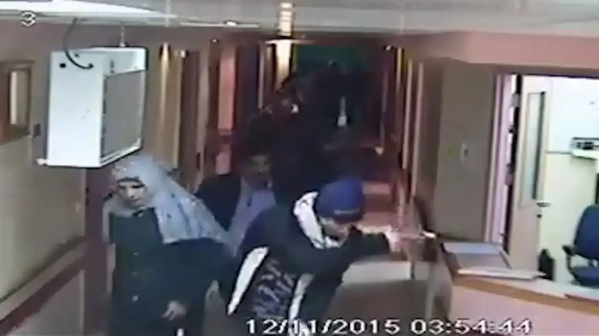 כוח מסתערבים פרץ לבית חולים בחברון ועצר מחבלים, חברון, 11 בנובמבר 2015 כוח מסתערבים פרץ לבית חולים בחברון ועצר מחבלים, חברון, 11 בנובמבר 2015