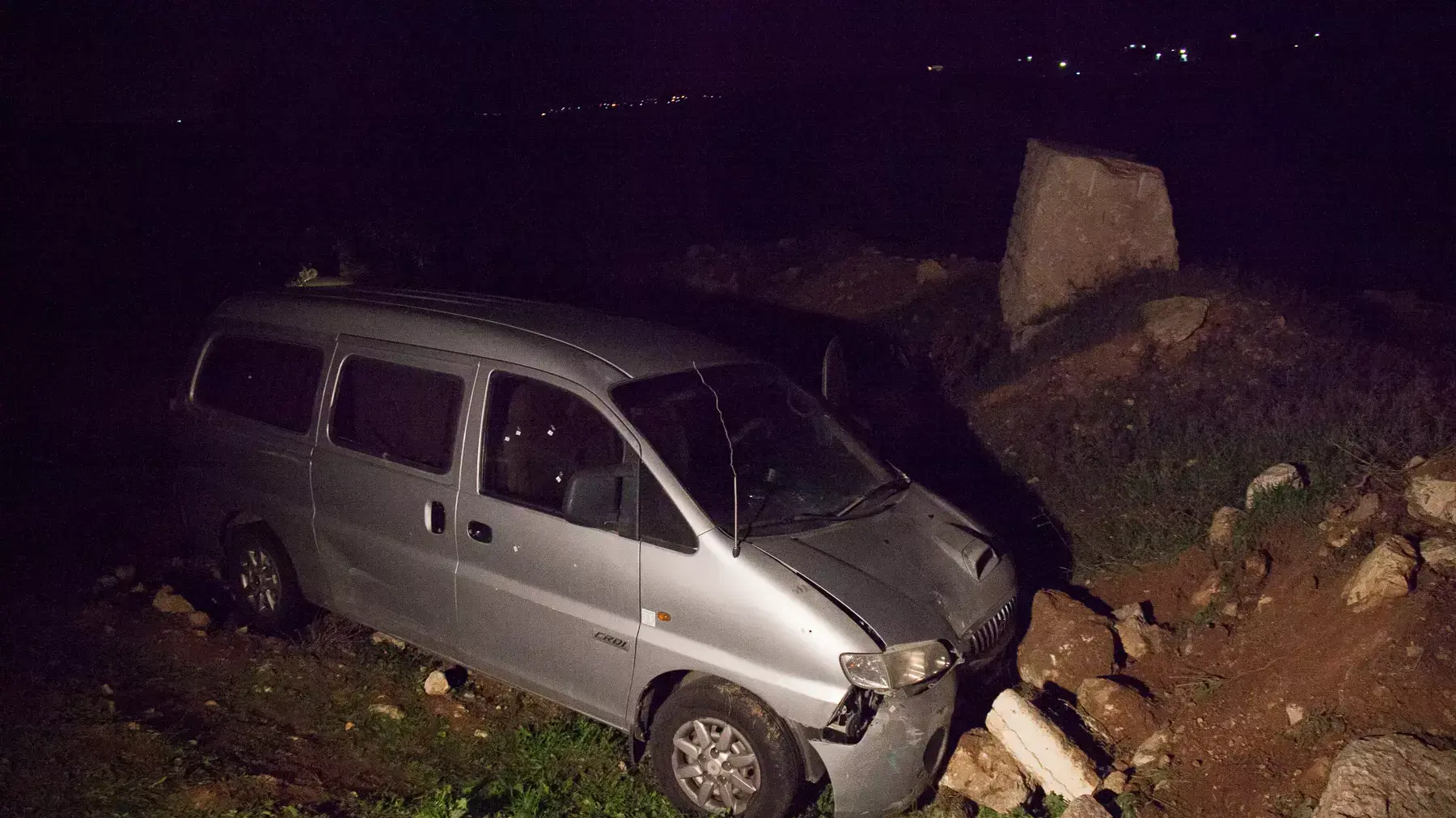 זירת הפיגוע בעתניאל, באזור דרום הר חברון, 13 בנובמבר 2015 זירת הפיגוע בעתניאל, באזור דרום הר חברון, 13 בנובמבר 2015