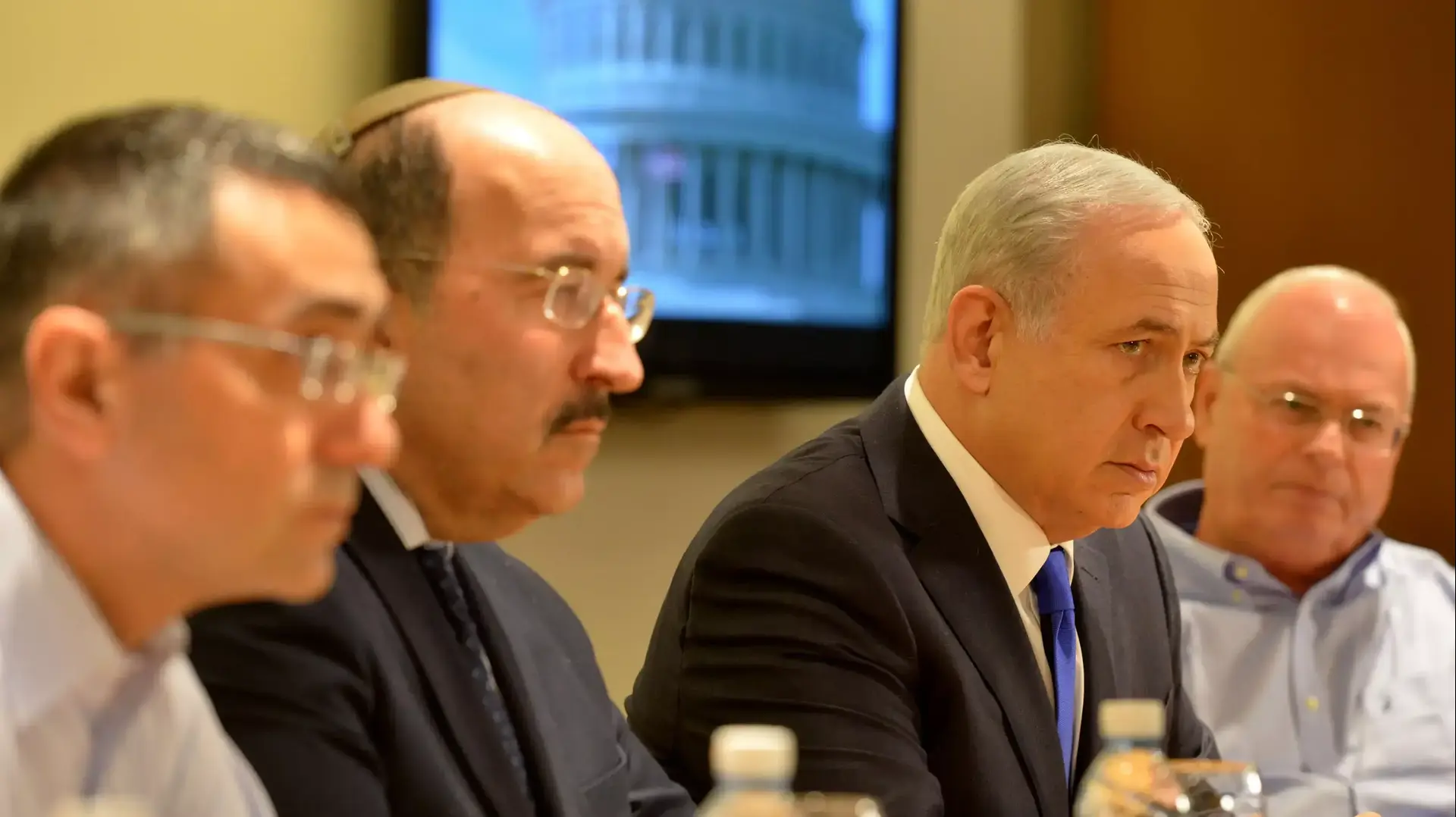 ראש הממשלה בנימין נתניהו מתייחס למתקפת הטרור בצרפת ראש הממשלה בנימין נתניהו מתייחס למתקפת הטרור בצרפת