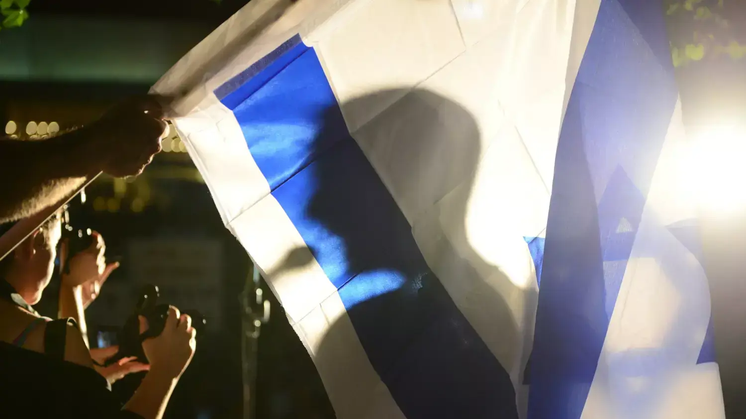 אלפים הפגינו בתל אביב נגד מתווה הגז, נובמבר 2015 אלפים הפגינו בתל אביב נגד מתווה הגז, נובמבר 2015