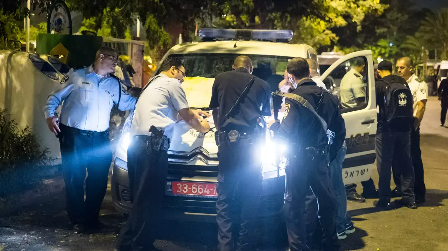 סריקות אחר האסיר הנמלט ירון סנקר בראשון לציון סריקות אחר האסיר הנמלט ירון סנקר בראשון לציון