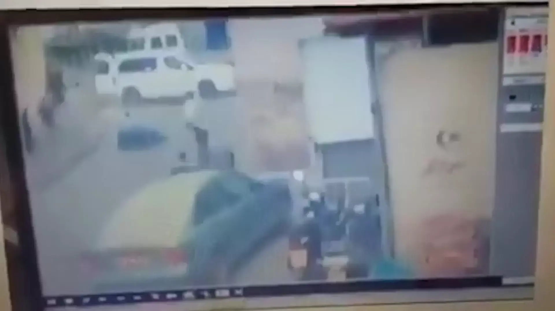 בלשי מג"ב עוצרים נערים פלסטינים בבי"ס במזרח ירושלים
