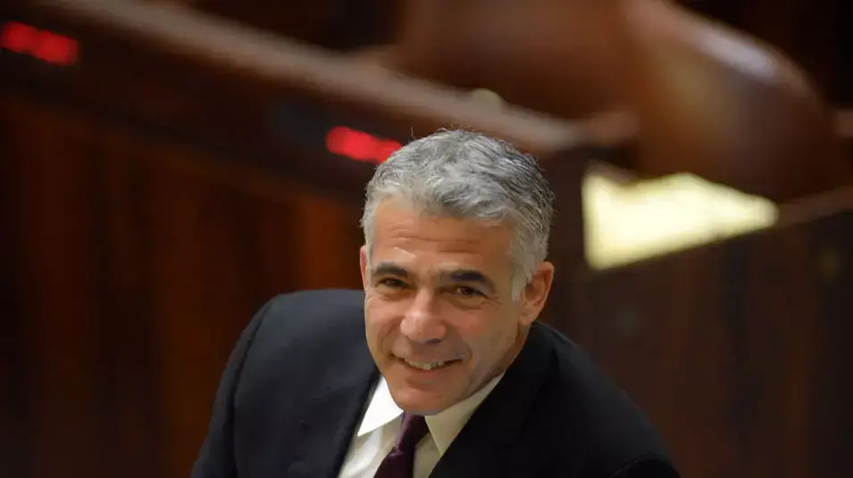 ח"כ יאיר לפיד, ישיבת הכנסת בדיוני תקציב המדינה. נובמבר 2015 ח"כ יאיר לפיד, ישיבת הכנסת בדיוני תקציב המדינה. נובמבר 2015