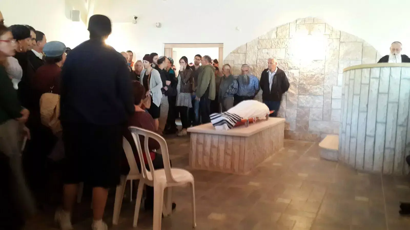 הלווית יעקב דון שנרצח בפיגוע בגוש עציון בבית העלמין כפר עציון הלווית יעקב דון שנרצח בפיגוע בגוש עציון בבית העלמין כפר עציון