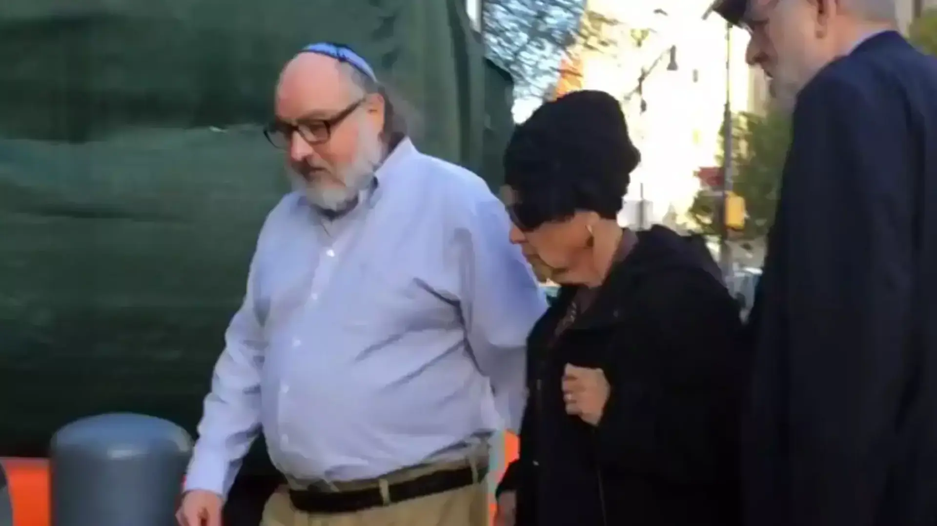 ג'ונתן פולארד משוחרר מכלא באטנר בצפון קרוליינה. נובמבר 2015 ג'ונתן פולארד משוחרר מכלא באטנר בצפון קרוליינה. נובמבר 2015