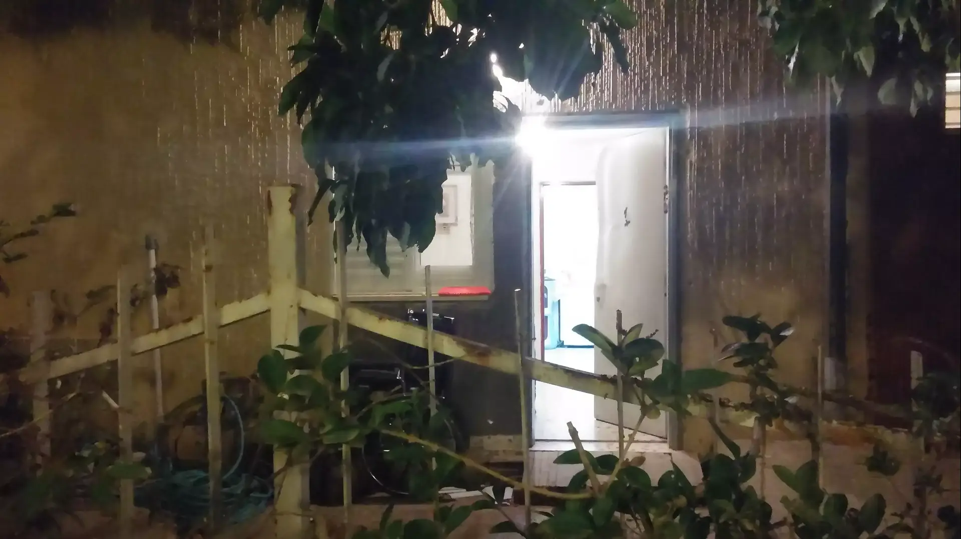 מקום תפיסת המחבל שביצע פיגוע דקירה בקריית גת. 21 בנובמבר 2015. מקום תפיסת המחבל שביצע פיגוע דקירה בקריית גת. 21 בנובמבר 2015.