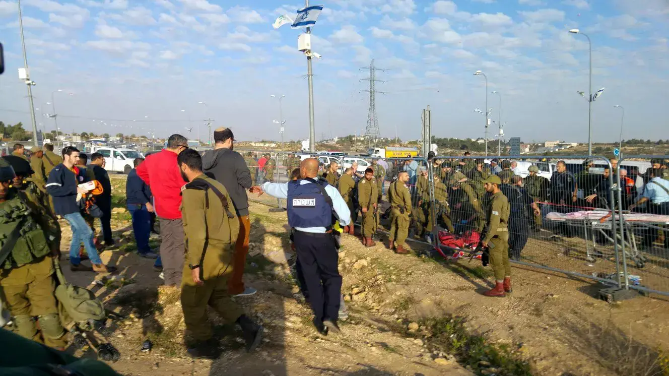 פיגוע דקירה בצומת גוש עציון, 22 בנובמבר 2015 פיגוע דקירה בצומת גוש עציון, 22 בנובמבר 2015