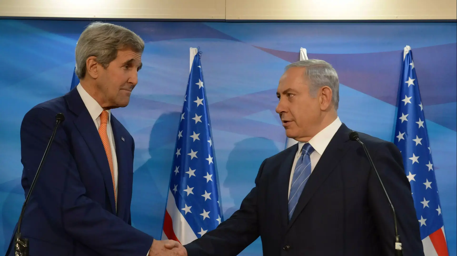 ראש הממשלה בנימין נתניהו עם מזכיר המדינה האמריקאי ג'ון קרי, ירושלים, נובמבר 2015 ראש הממשלה בנימין נתניהו עם מזכיר המדינה האמריקאי ג'ון קרי, ירושלים, נובמבר 2015
