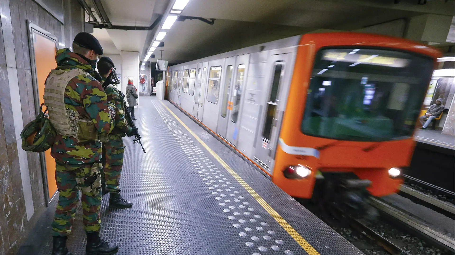 כוננות בבירת בלגיה בריסל לאור מצב החירום באזור, נובמבר 2015