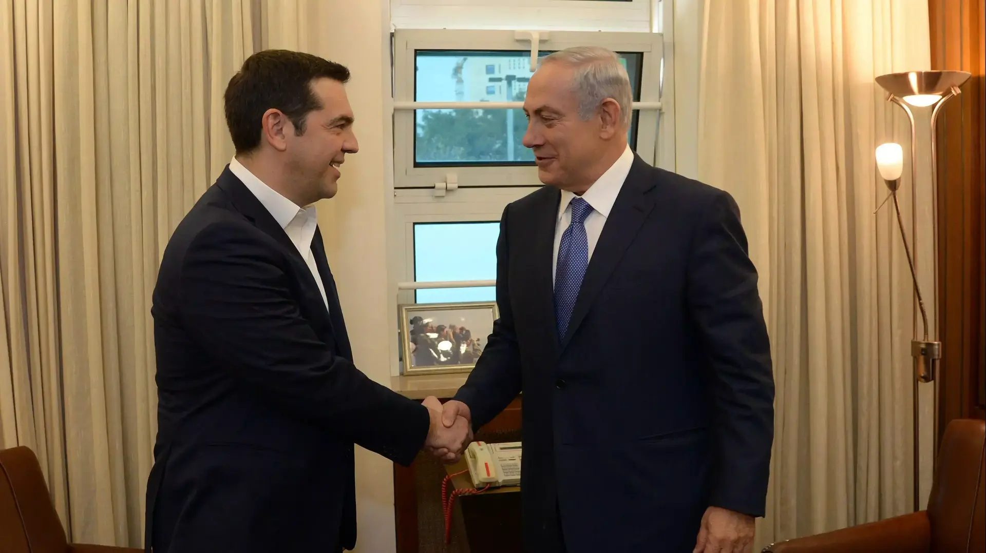 ראש הממשלה בנימין נתניהו נפגש עם ראש ממשלת יוון אלכסיס ציפראס ראש הממשלה בנימין נתניהו נפגש עם ראש ממשלת יוון אלכסיס ציפראס