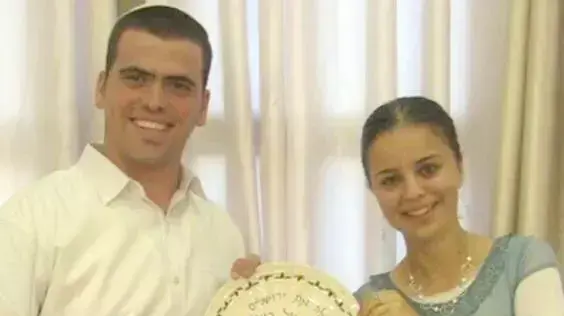 שרה ליטמן ואריאל ביגל שרה ליטמן ואריאל ביגל