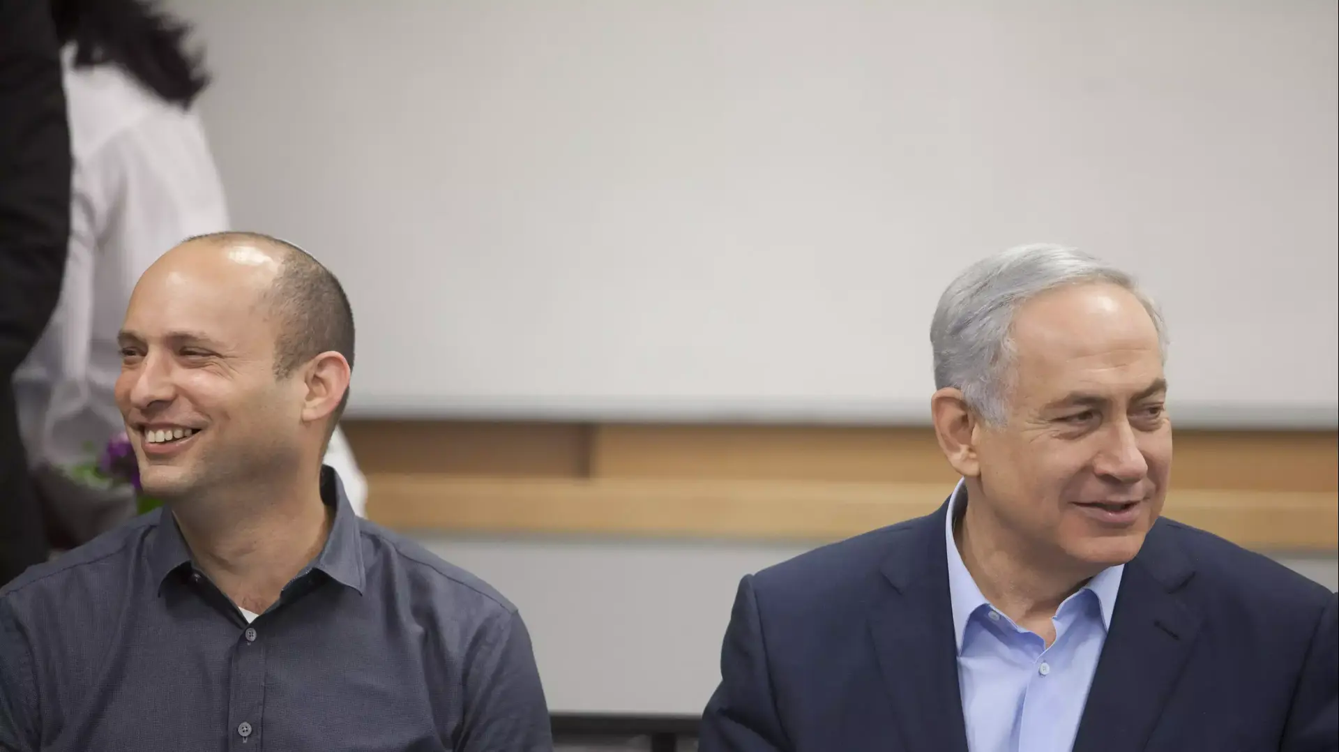 ראש הממשלה בנימין נתניהו ושר החינוך נפתלי בנט בביקור במרכז למידה חמד"ע תל אביב. נובמבר 2015 ראש הממשלה בנימין נתניהו ושר החינוך נפתלי בנט בביקור במרכז למידה חמד"ע תל אביב. נובמבר 2015