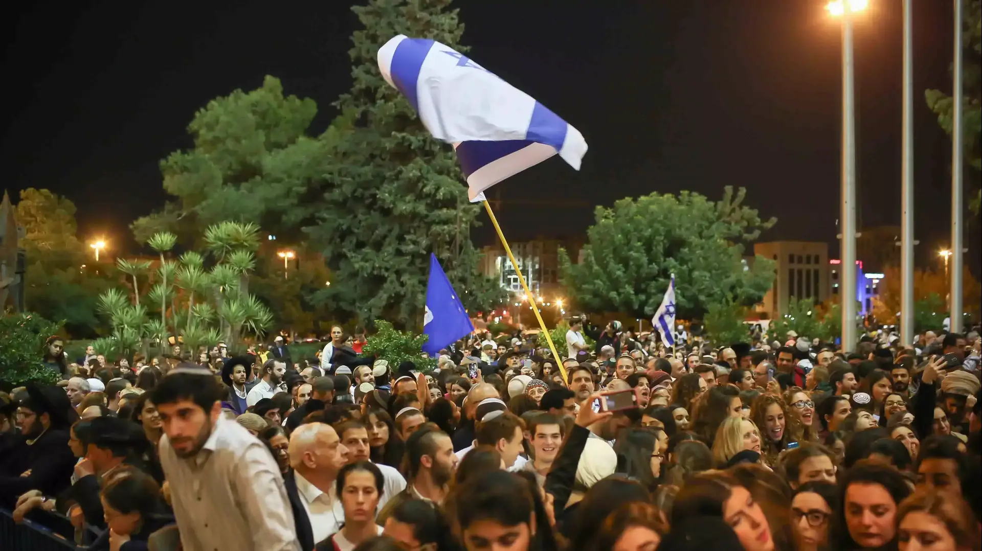 חתונת אריאל ביגל ושרה תחיה ליטמן בבנייני האומה בירושלים 26 בנובמבר 2015 חתונת אריאל ביגל ושרה תחיה ליטמן בבנייני האומה בירושלים 26 בנובמבר 2015