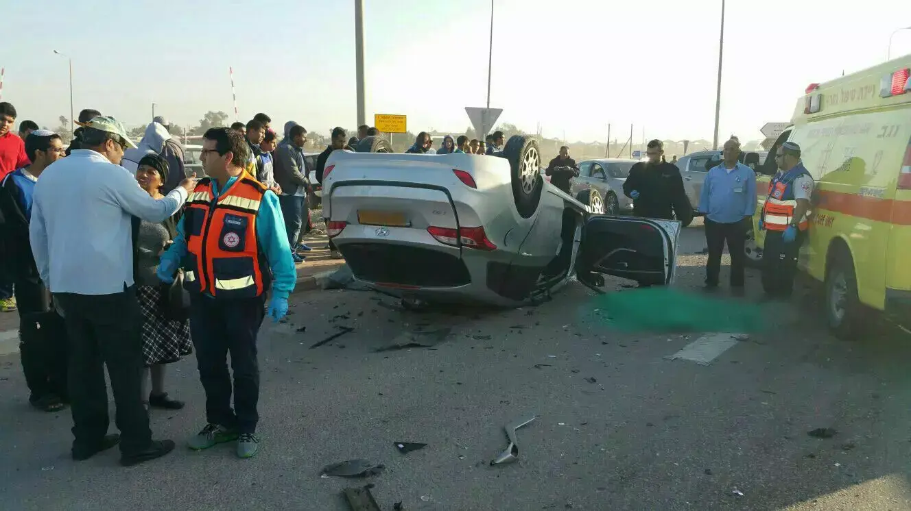 תאונת דרכים בכביש 25, סמוך למושב נבטים. 29 בנובמבר 2015 תאונת דרכים בכביש 25, סמוך למושב נבטים. 29 בנובמבר 2015