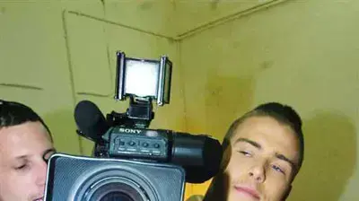 מקס אולארציק מדגמן למאניה