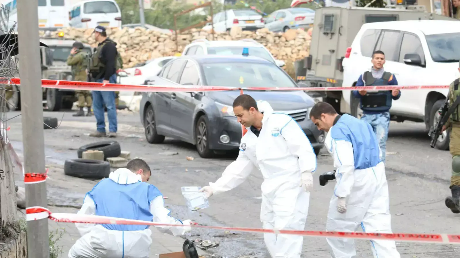 חשד לפיגוע במחסום חיזמא, 03 דצמבר 2015 חשד לפיגוע במחסום חיזמא, 03 דצמבר 2015