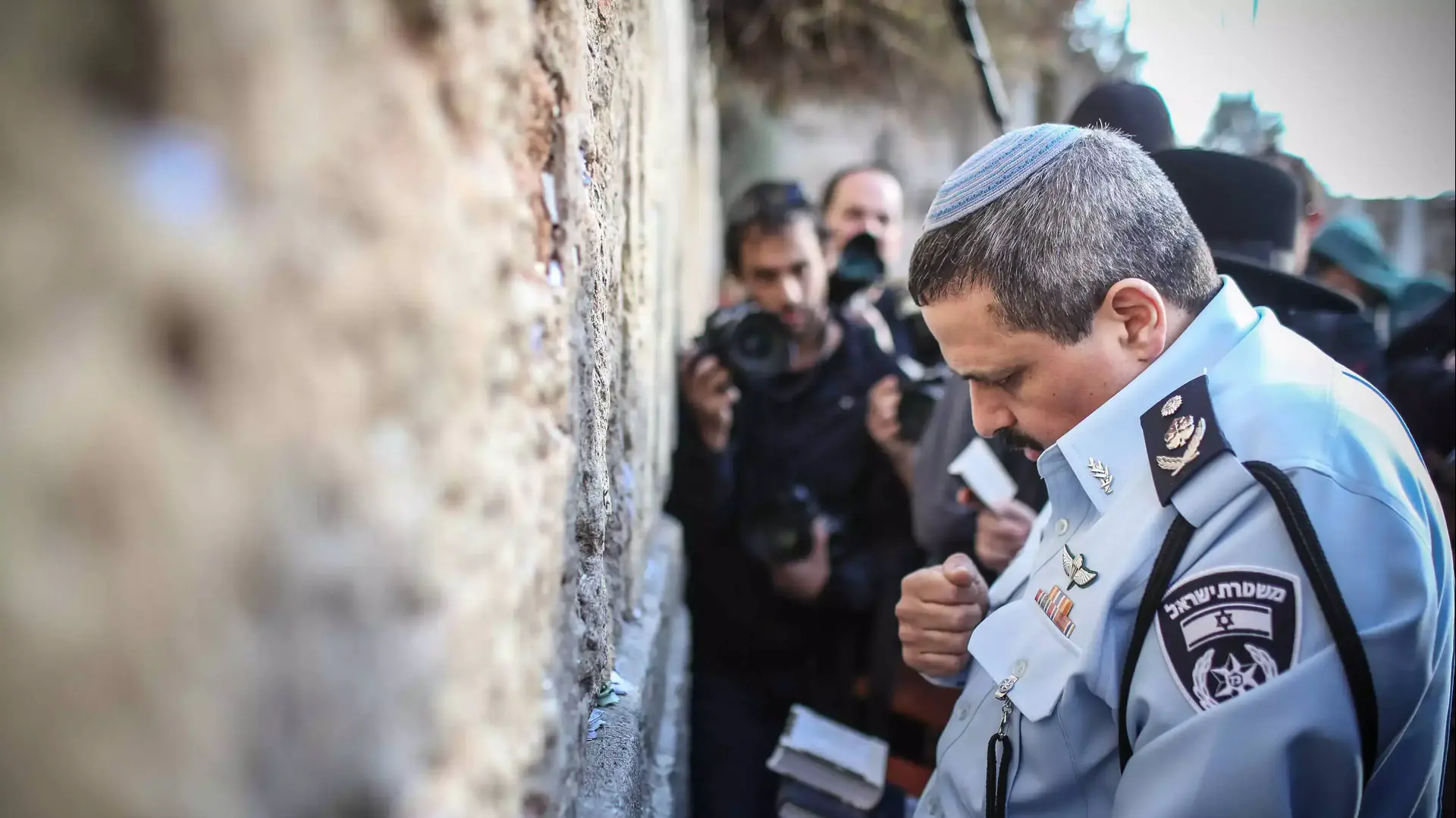 רב ניצב רוני אלשיך ביום מינוי למפכ"ל המשטרה בכותל המערבי, 3 בדצמבר 2015 רב ניצב רוני אלשיך ביום מינוי למפכ"ל המשטרה בכותל המערבי, 3 בדצמבר 2015