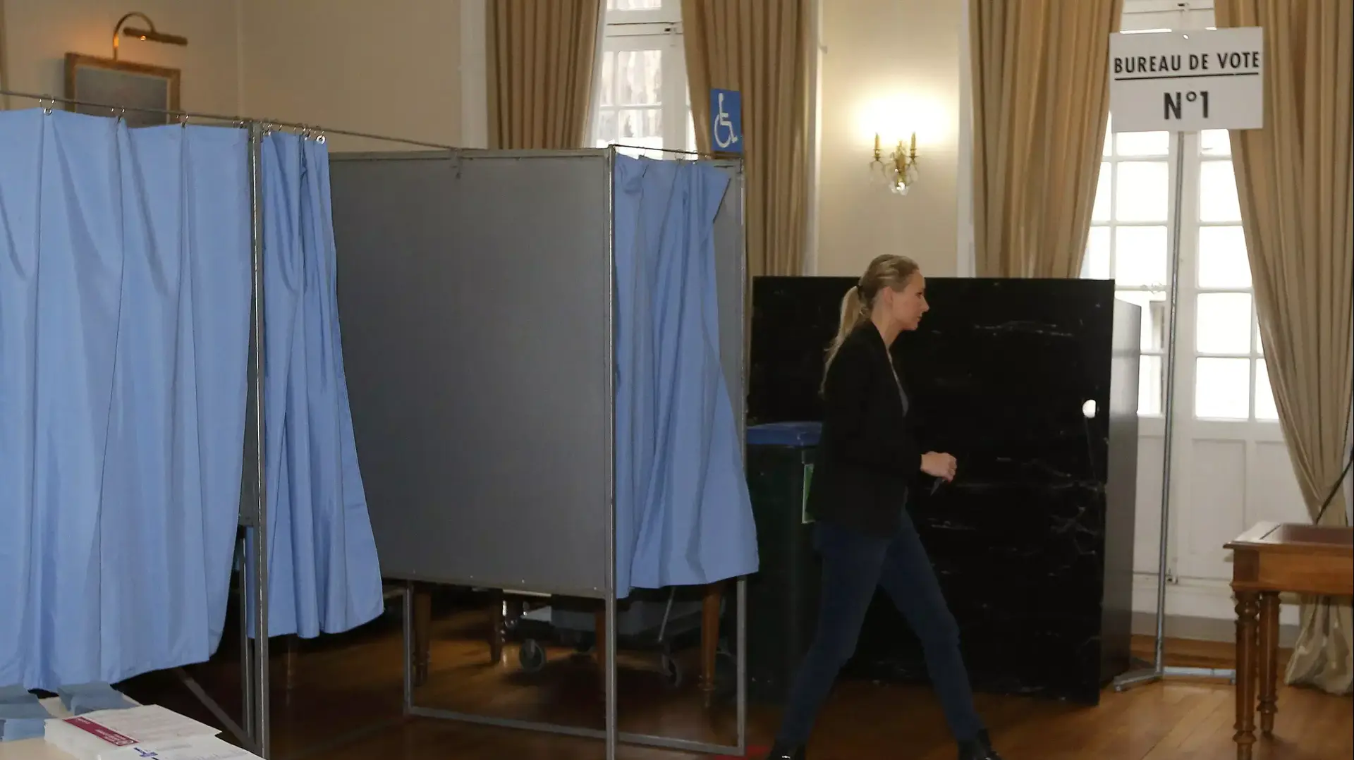 בחירות אזוריות בצרפת, 6 בדצמבר 2015 בחירות אזוריות בצרפת, 6 בדצמבר 2015