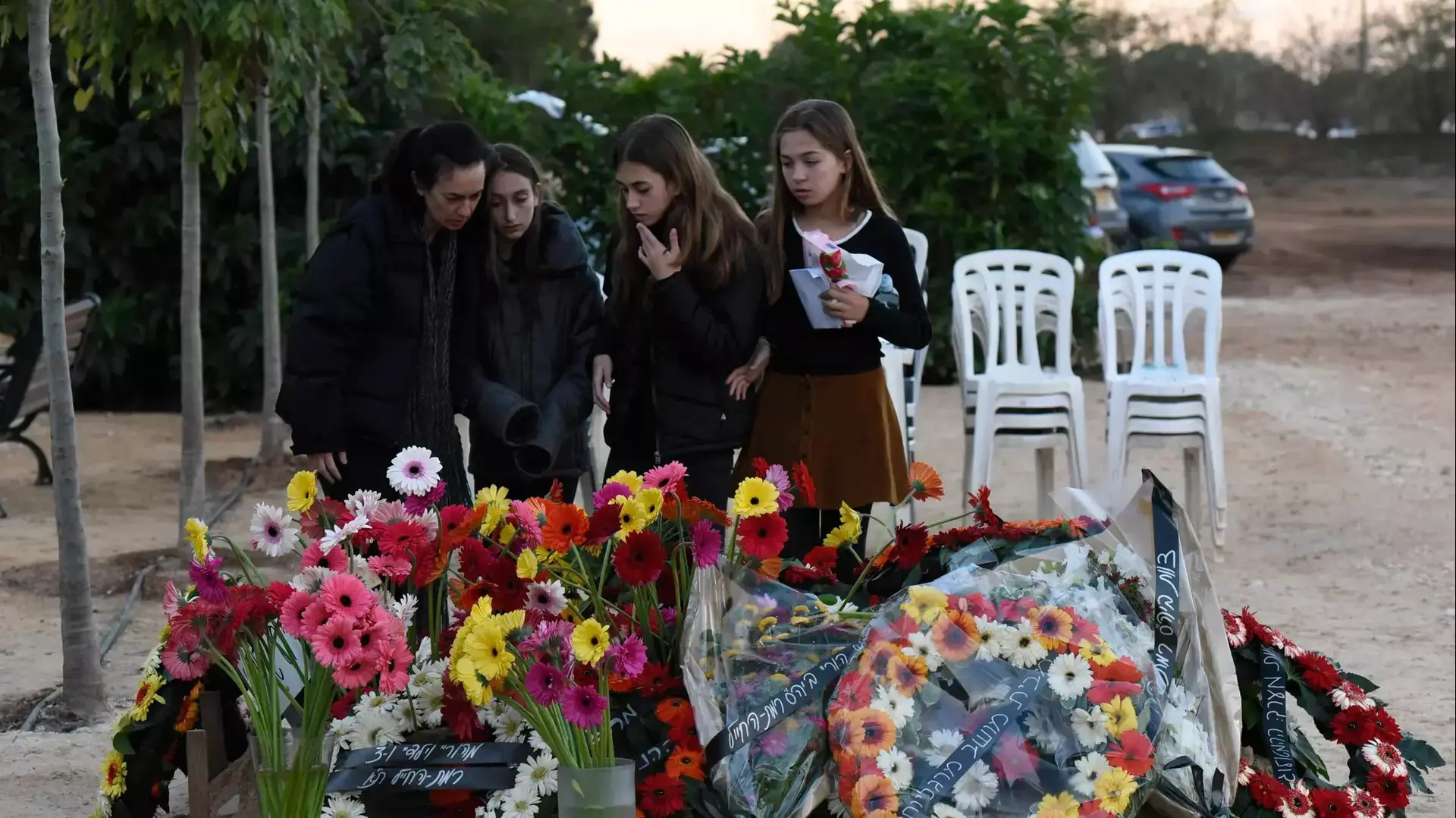 הלווית השר לשעבר יוסי שריד, קיבוץ גבעת השלושה. דצמבר 2015 הלווית השר לשעבר יוסי שריד, קיבוץ גבעת השלושה. דצמבר 2015