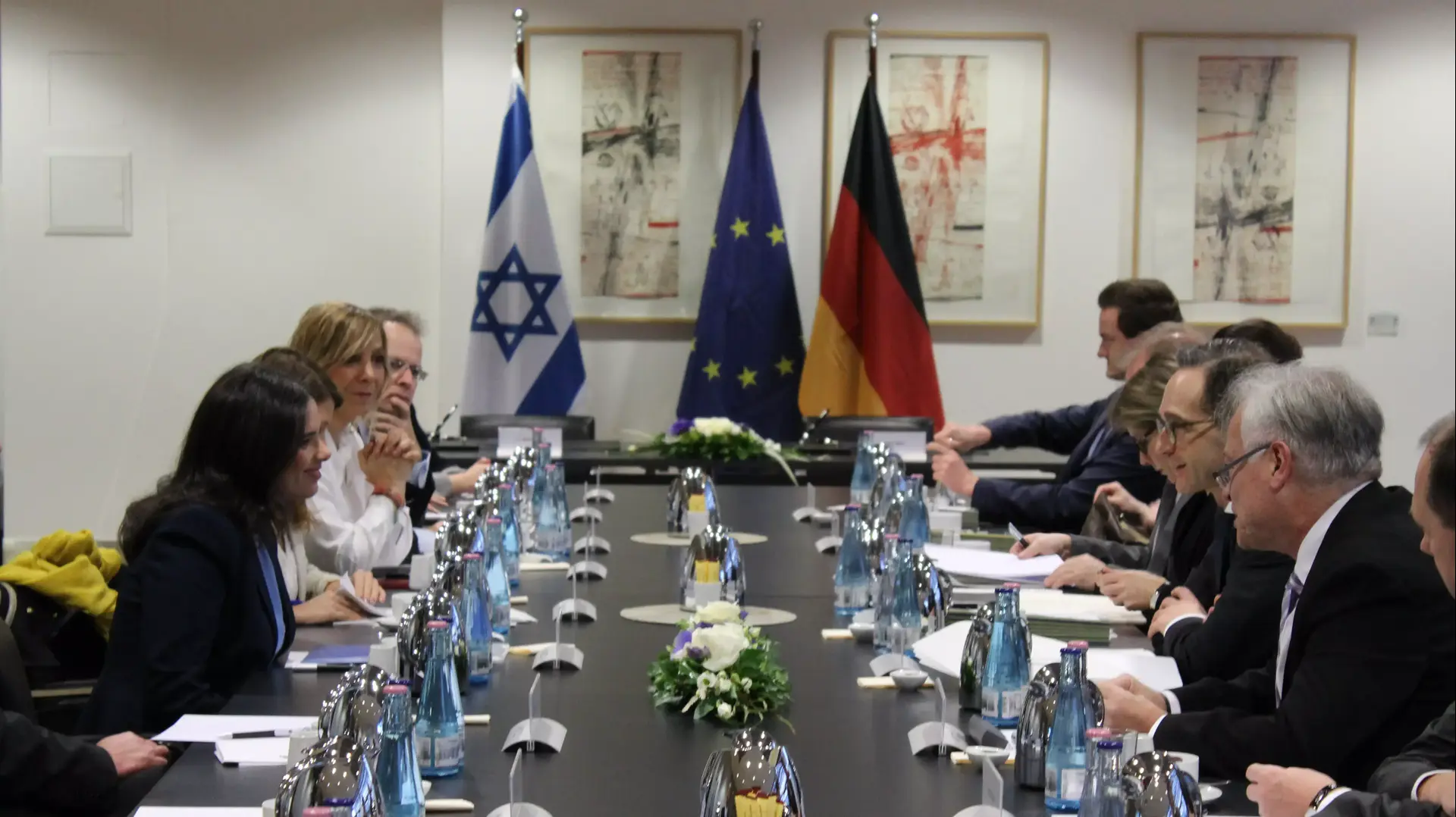 שרת המשפטים איילת שקד עם שר המשפטים הגרמני, מר הייקו מאס, ברלין. 7 בדצמבר 2015 שרת המשפטים איילת שקד עם שר המשפטים הגרמני, מר הייקו מאס, ברלין. 7 בדצמבר 2015