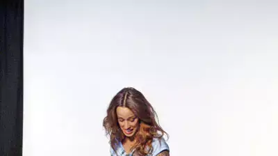  פנים ובגדים לא נכנס ב3:4, שיראו רק בגד)