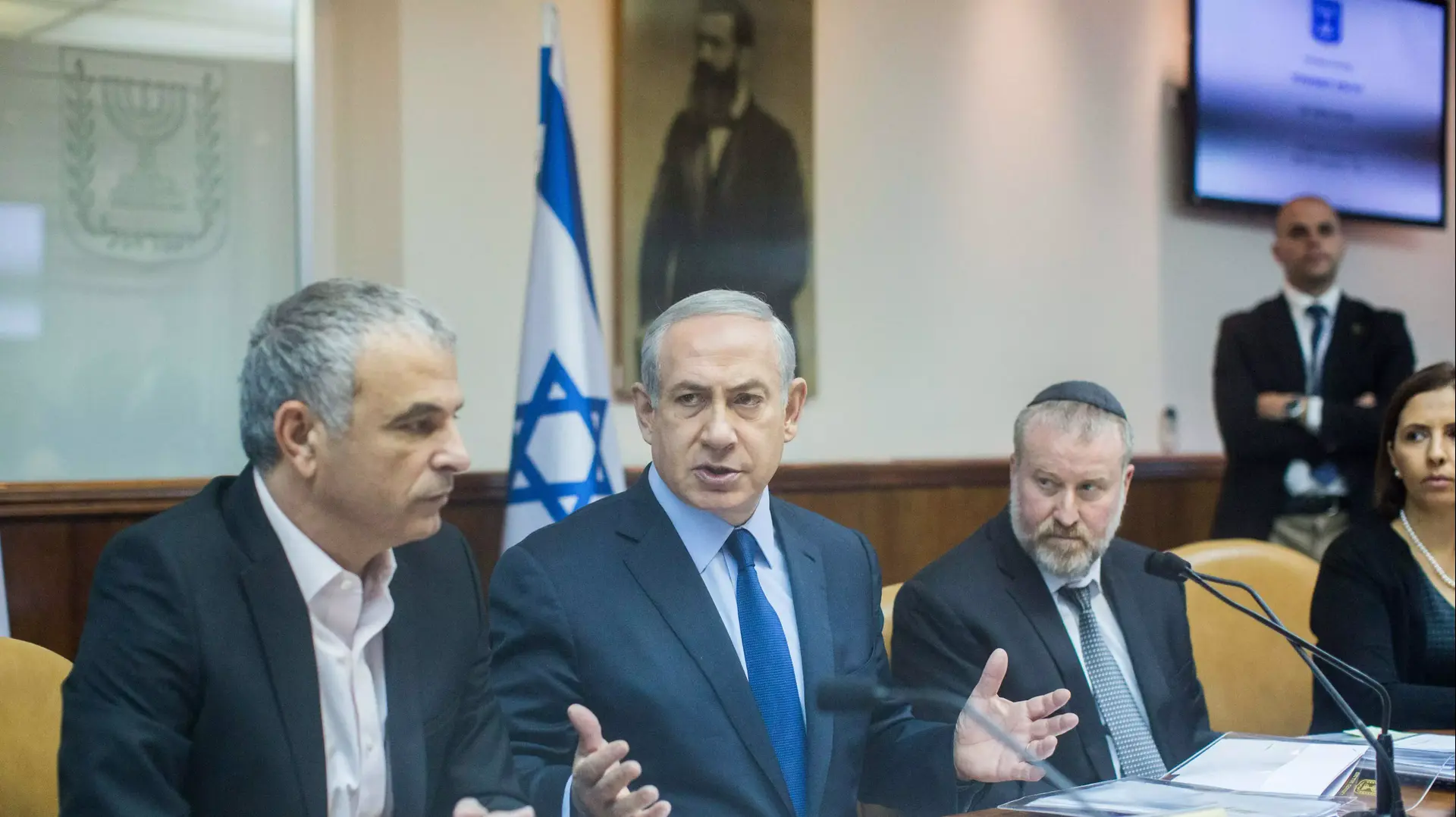 ישיבת ממשלה משרד רה"מ 13.12.15 ישיבת ממשלה משרד רה"מ 13.12.15