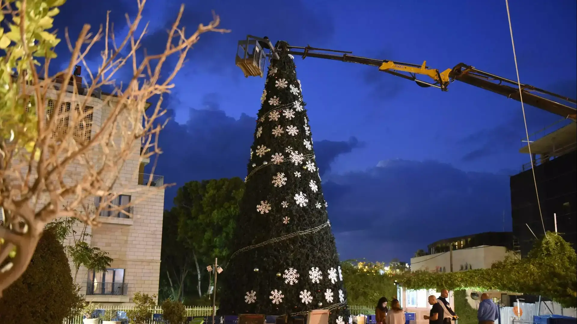 הכנות לקראת חג המולד, יפו, 14 בדצמבר 2015 הכנות לקראת חג המולד, יפו, 14 בדצמבר 2015