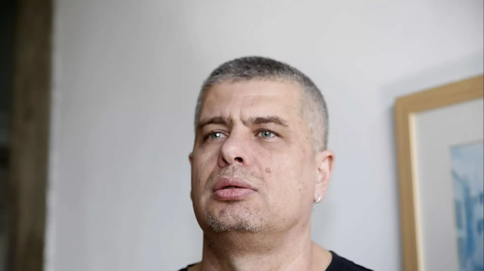 רפי רותם המואשם בהעלבת עובד ציבור, בימ"ש השלום תל אביב. 15 בדצמבר 2015