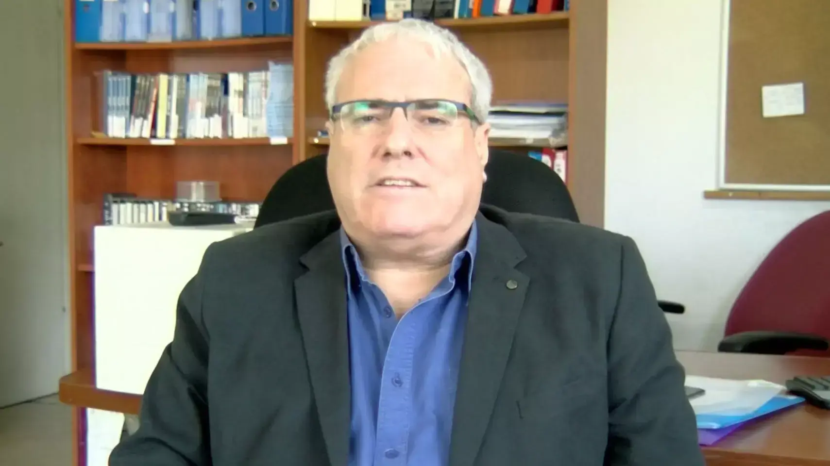 ישי מנוחין, יו"ר אמנסטי ומנכ"ל הועד נגד עינויים בישראל. 16 בדצמבר 2015 ישי מנוחין, יו"ר אמנסטי ומנכ"ל הועד נגד עינויים בישראל. 16 בדצמבר 2015