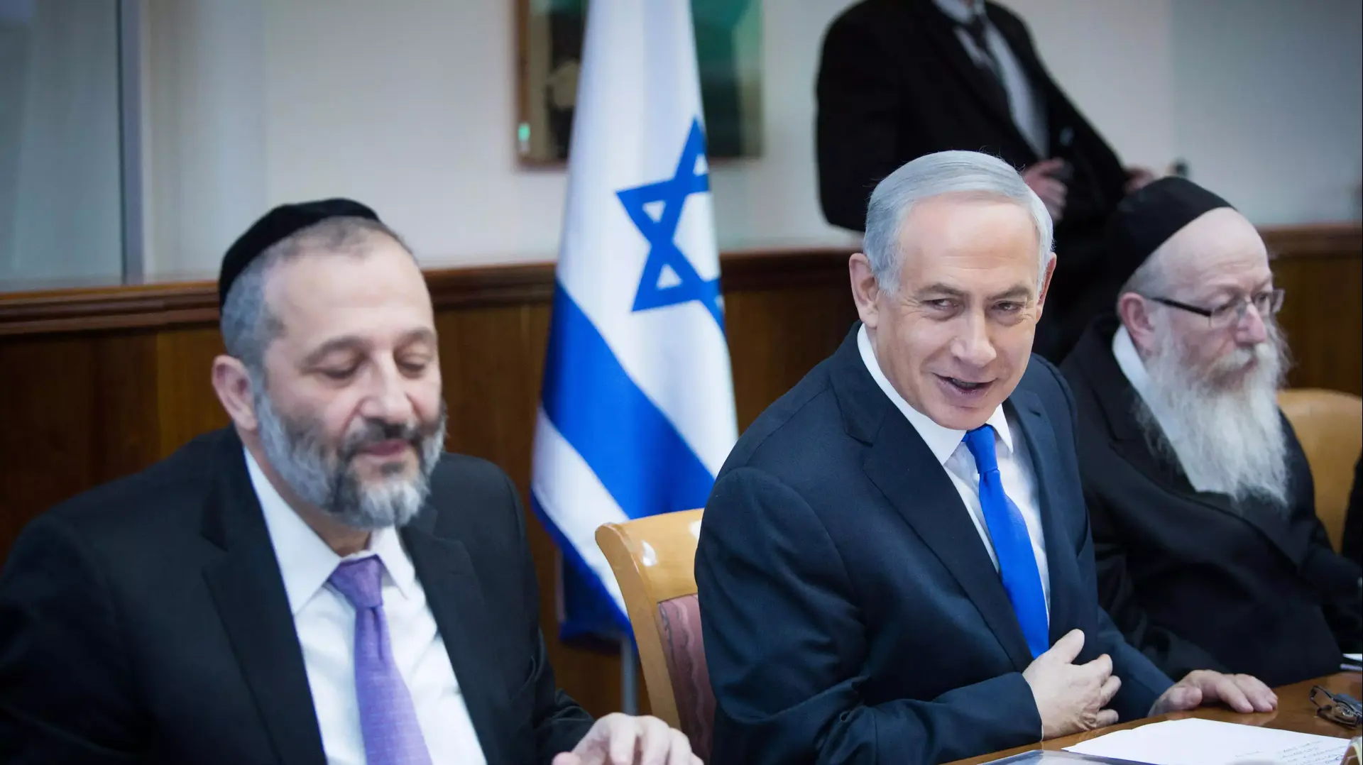 ישיבת ממשלה, 20 בדצמבר 2015