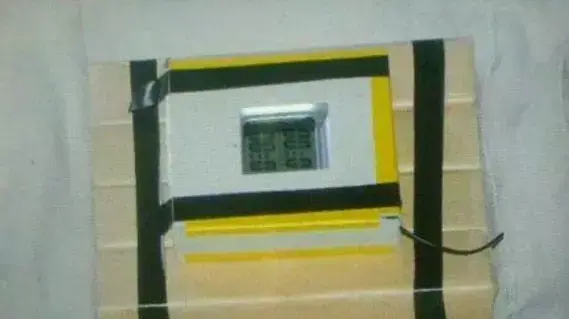 הפצצה שאותרה במטוס של חברת "אייר פראנס" בדרכה ממאוריציוס לפריז, 20 בדצמבר 2015 הפצצה שאותרה במטוס של חברת "אייר פראנס" בדרכה ממאוריציוס לפריז, 20 בדצמבר 2015