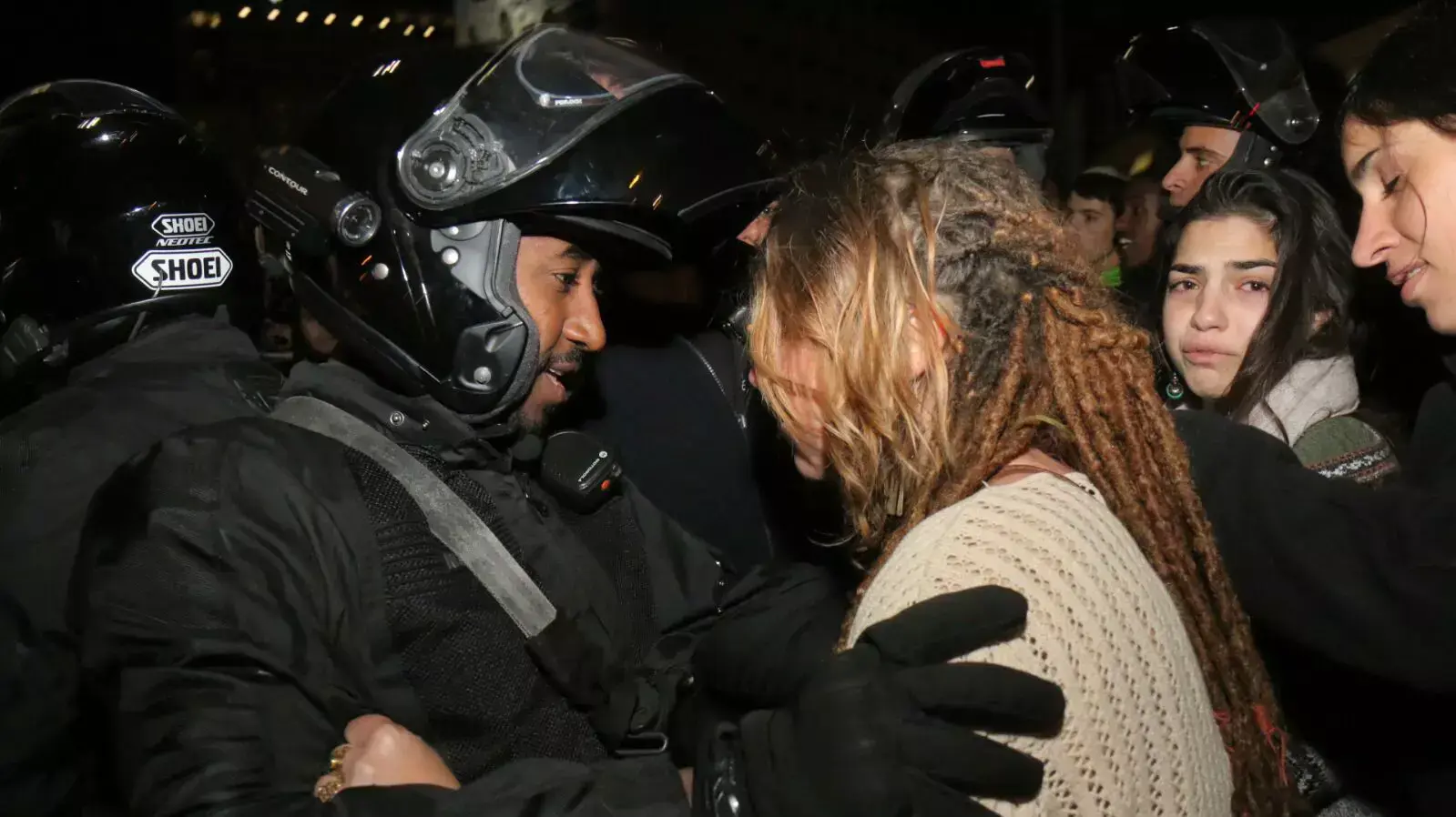 הפגנות נגד חקירות השב"כ בגשר המיתרים בירושלים 20 דצמבר 2015 הפגנות נגד חקירות השב"כ בגשר המיתרים בירושלים 20 דצמבר 2015